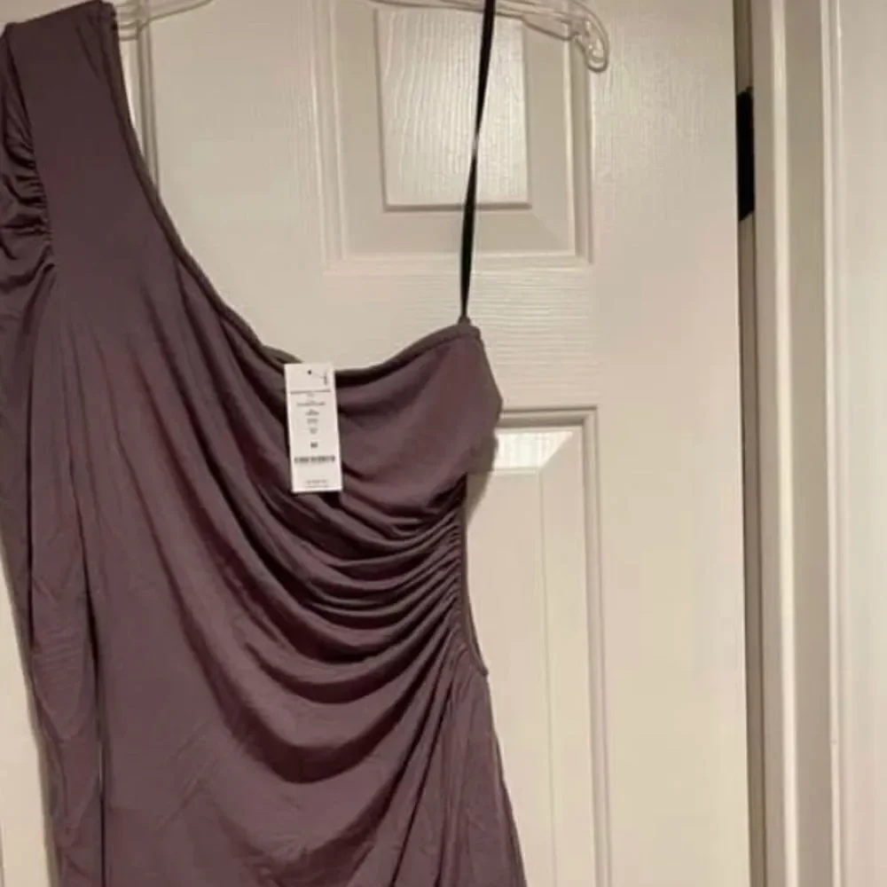 🎉1 hr sale 🎉One shoulder cocktail dress 👗
